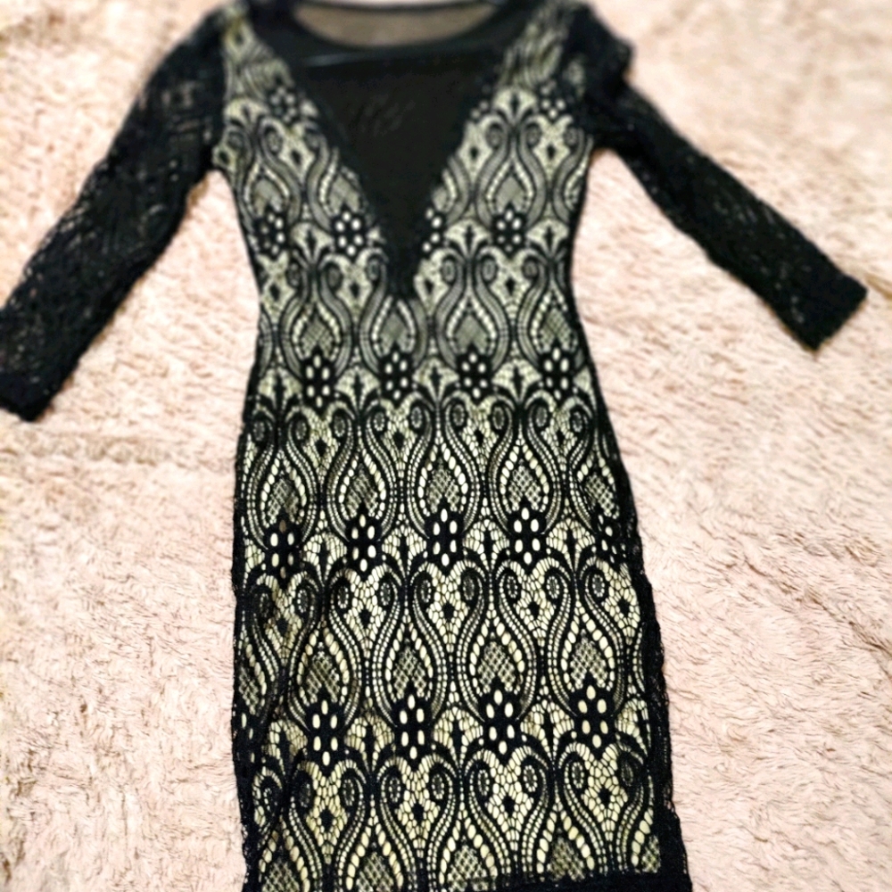 Windsor 3/4 bodycon lace mini